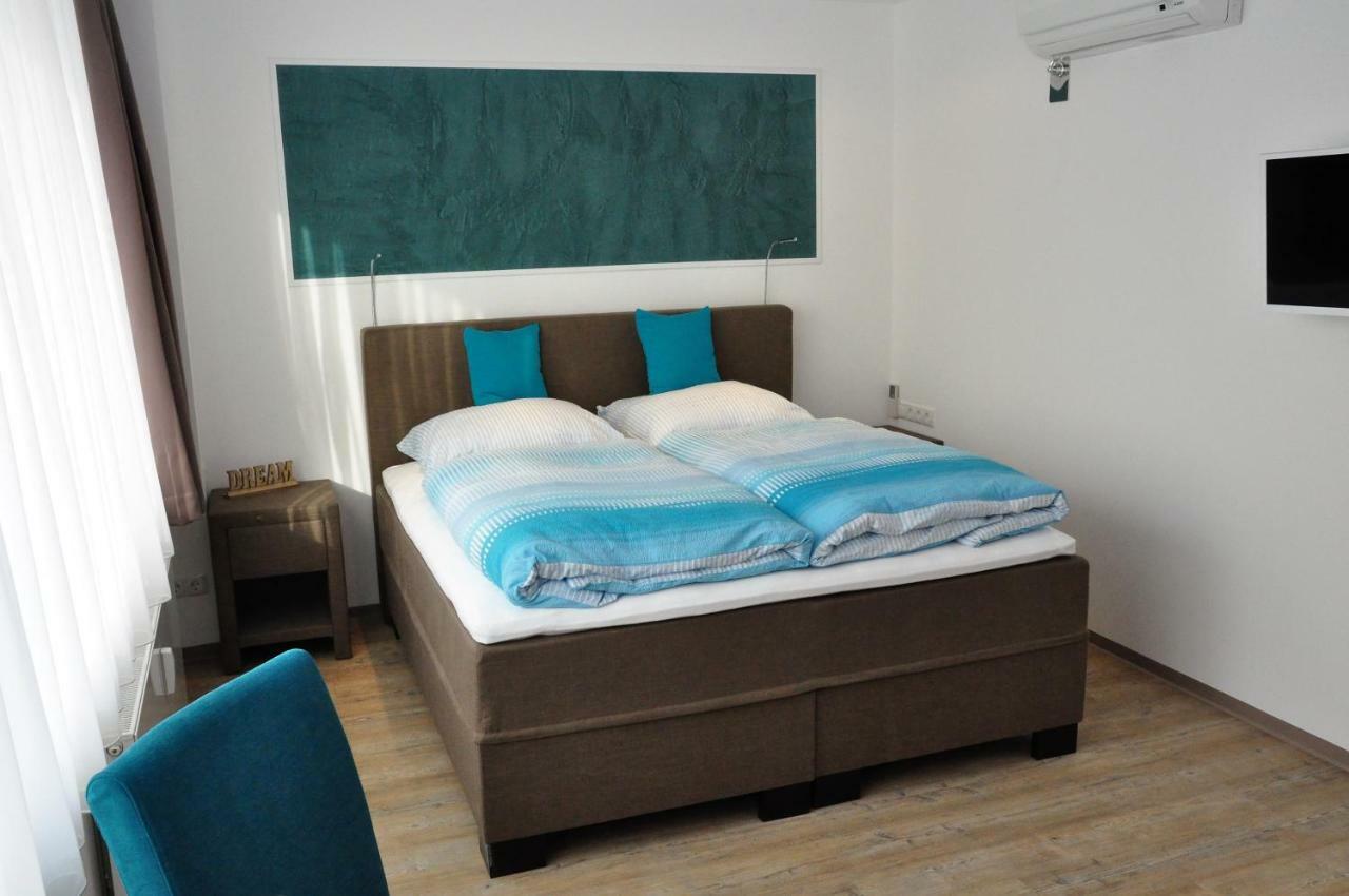 Kriftel Apartments Am Freizeitpark מראה חיצוני תמונה