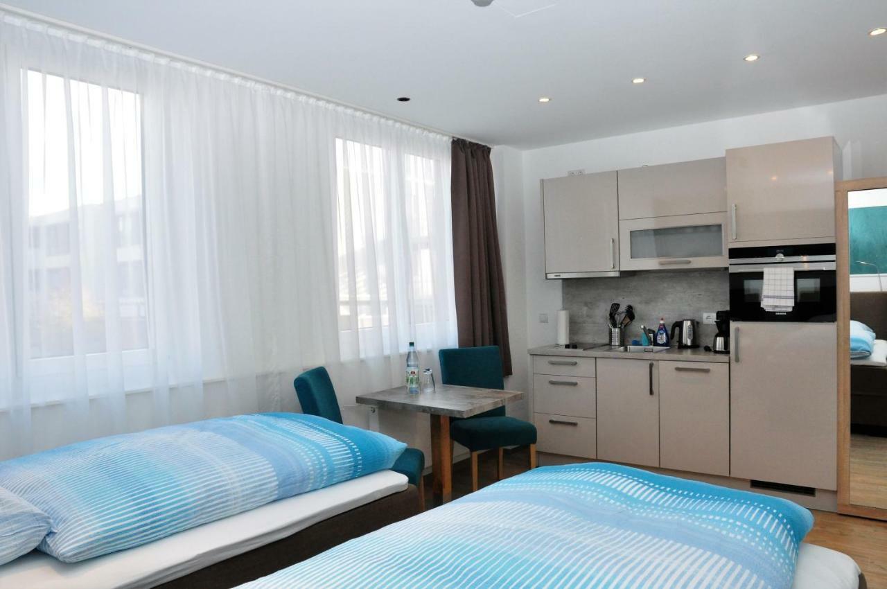Kriftel Apartments Am Freizeitpark מראה חיצוני תמונה