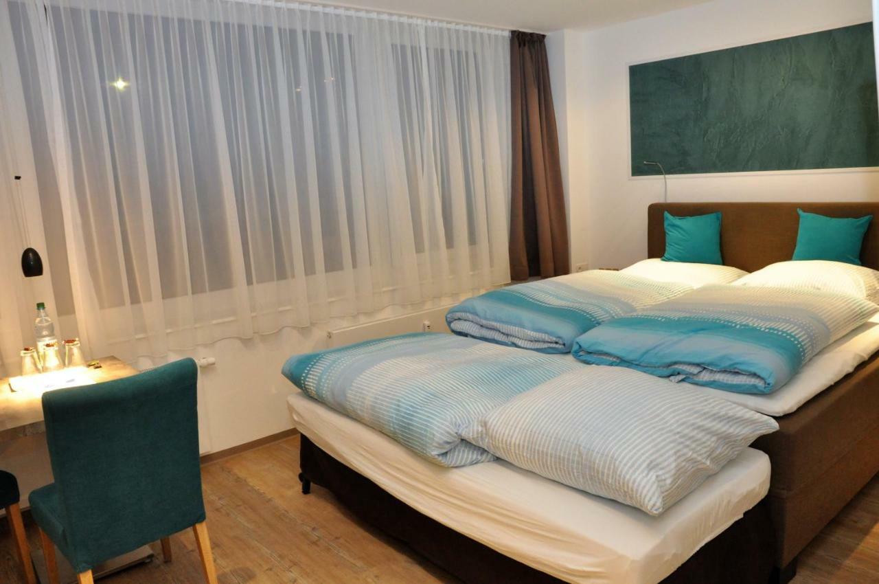 Kriftel Apartments Am Freizeitpark מראה חיצוני תמונה